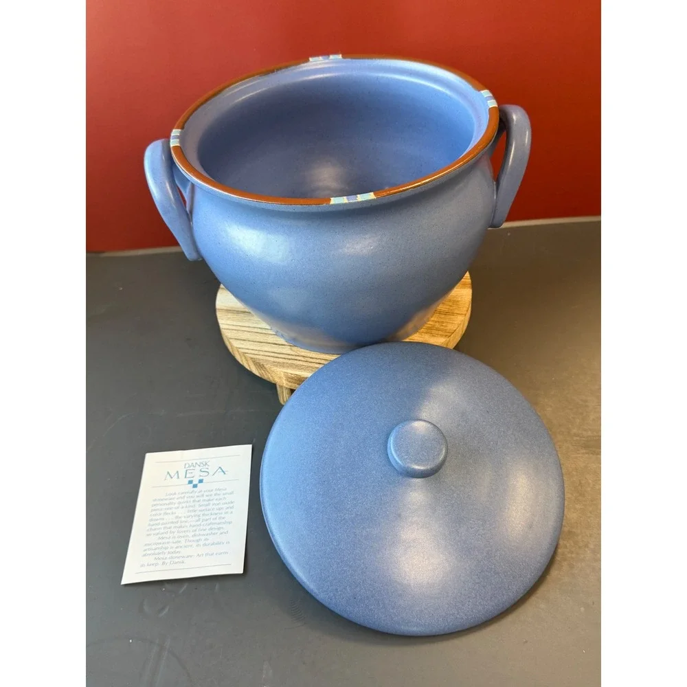 Dansk Mesa Sky Blue Stoneware 2 Qt. Bean Pot with Lid Portugal Ceramic
